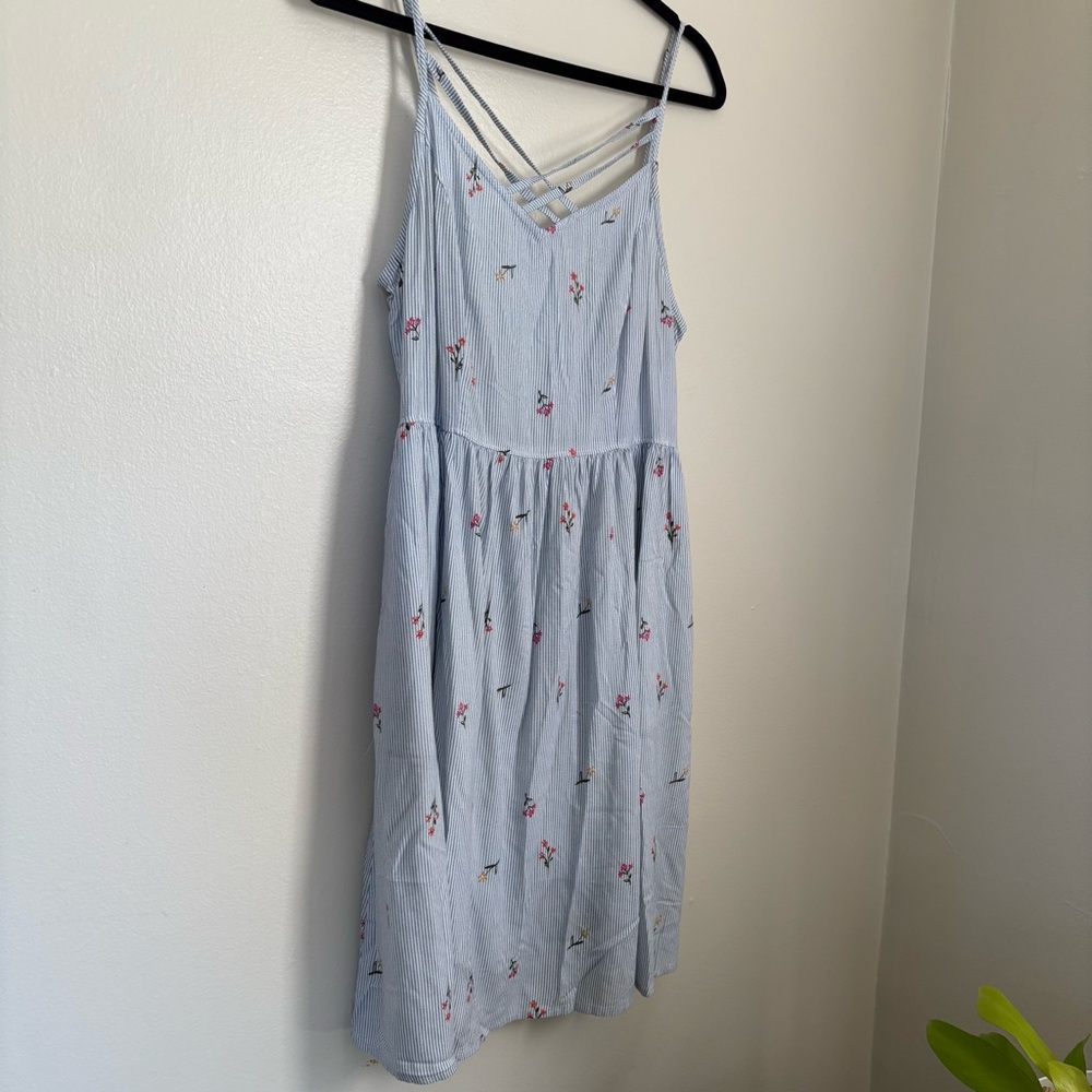 SO Blue Striped Floral Midi Dress Size Large - Picture 2 of 11
